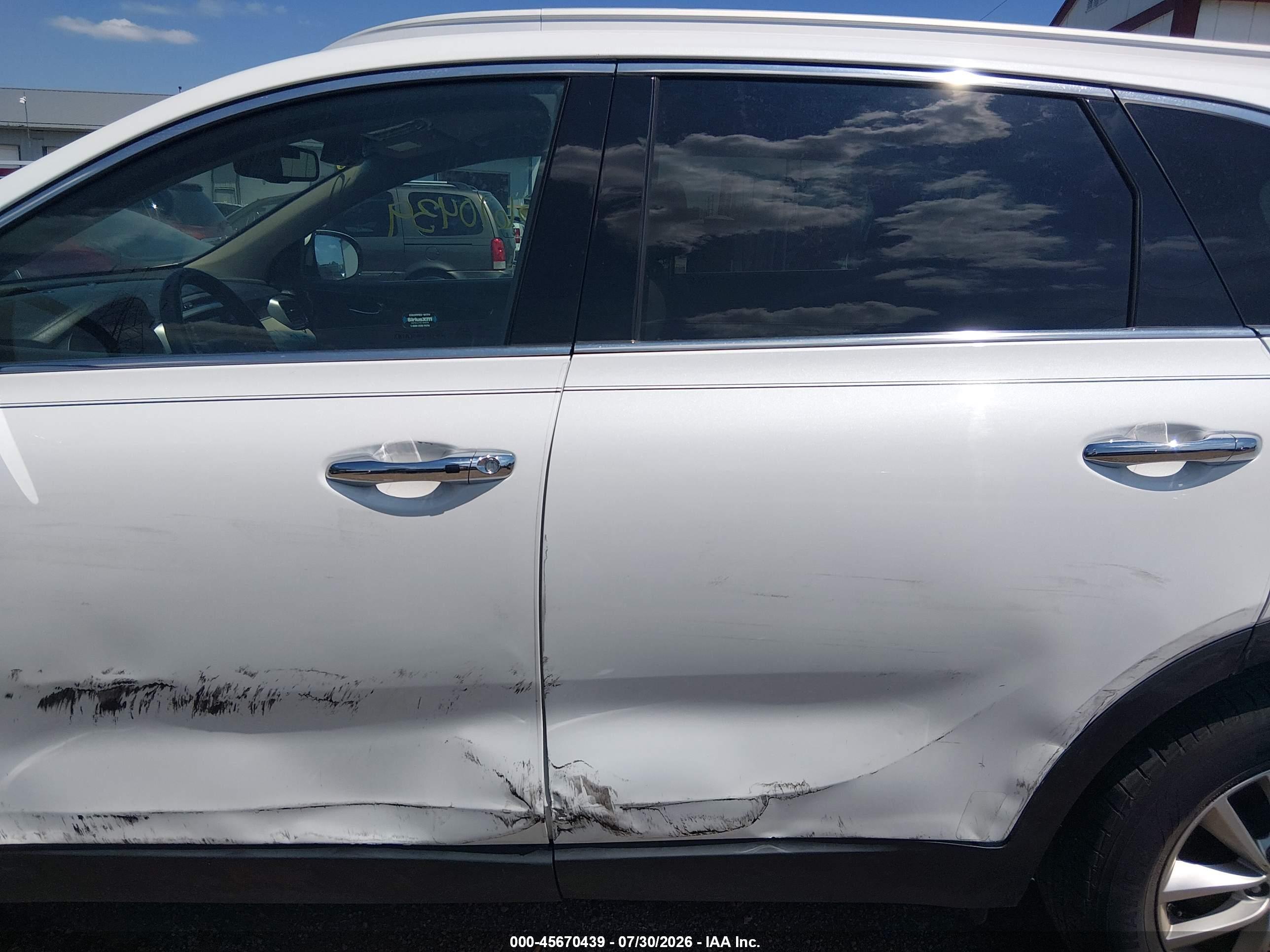2017 KIA SORENTO 2.4L LX