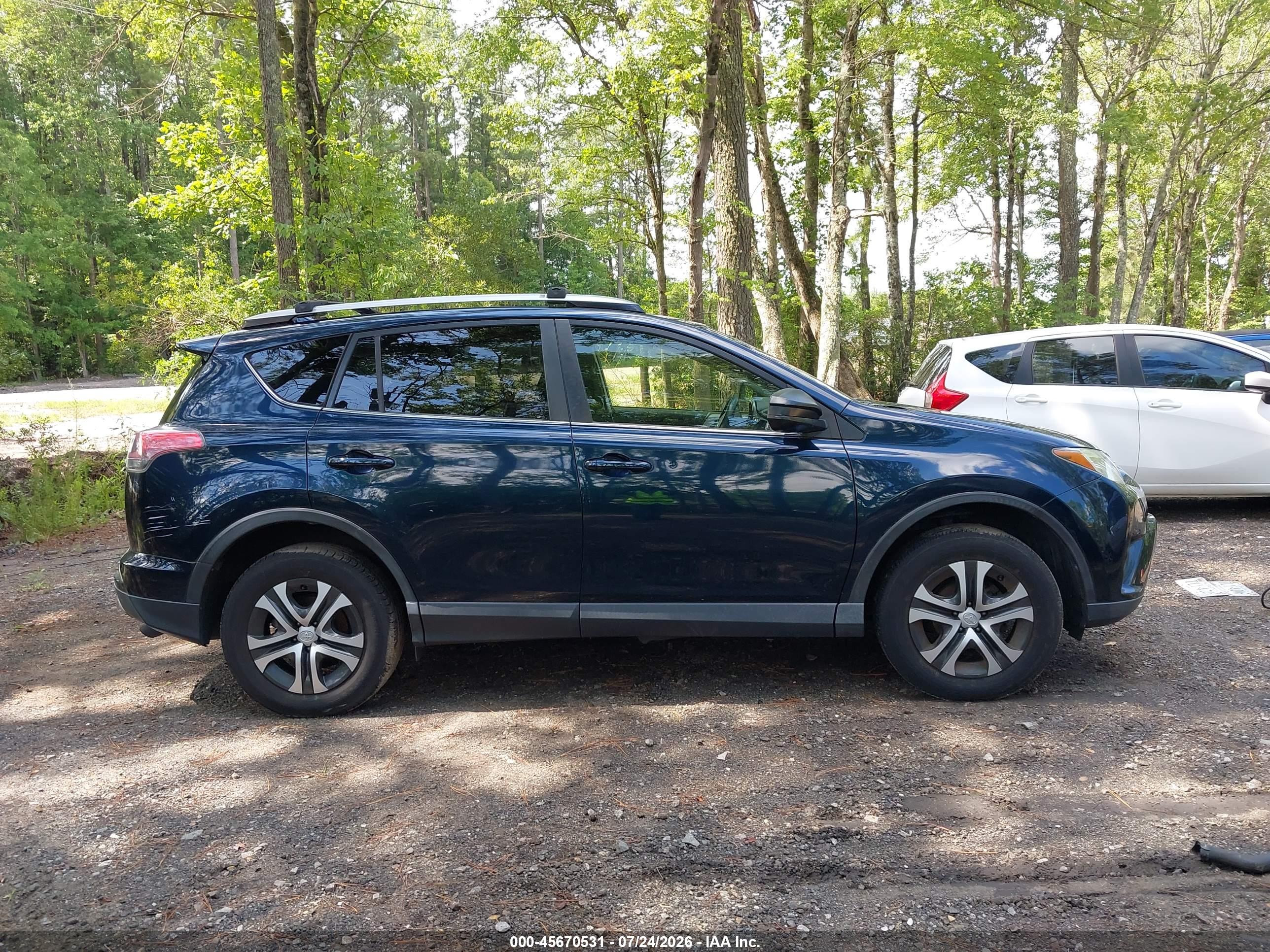 2017 TOYOTA RAV4 LE
