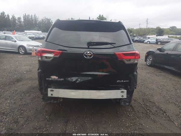 2018 TOYOTA HIGHLANDER XLE