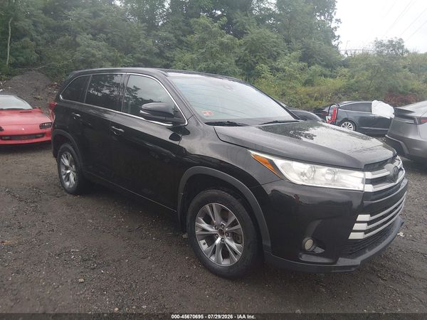 2018 TOYOTA HIGHLANDER XLE