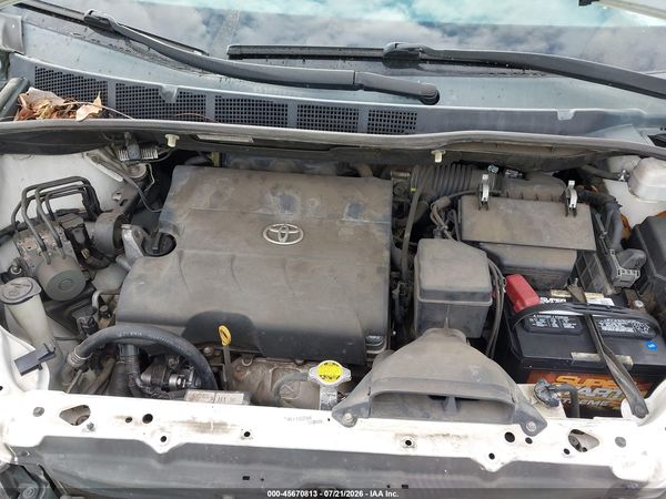 2012 TOYOTA SIENNA LE V6 8 PASSENGER — I10