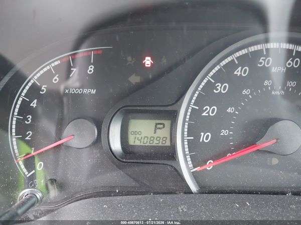 2012 TOYOTA SIENNA LE V6 8 PASSENGER — I118