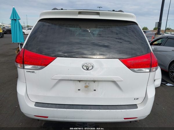 2012 TOYOTA SIENNA LE V6 8 PASSENGER — I119