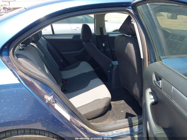 2018 VOLKSWAGEN JETTA 1.4T S — I8