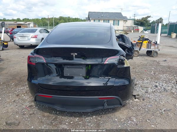 2024 TESLA MODEL Y
