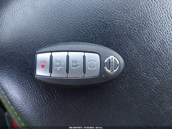 2019 NISSAN PATHFINDER SV