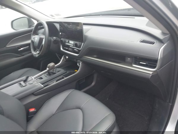 2026 TOYOTA GRAND HIGHLANDER XLE