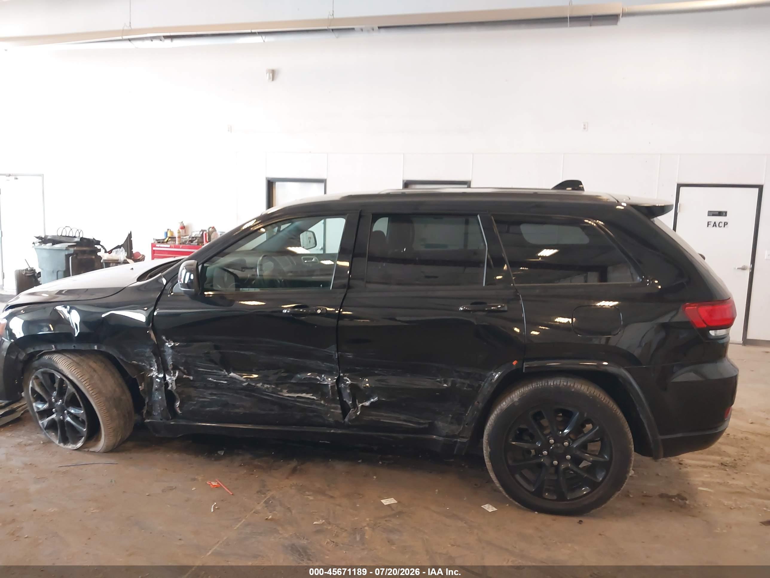 2020 JEEP GRAND CHEROKEE ALTITUDE 4X4