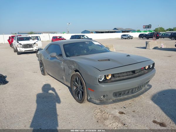 2018 DODGE CHALLENGER SXT PLUS