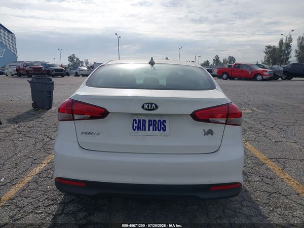 2017 KIA FORTE LX