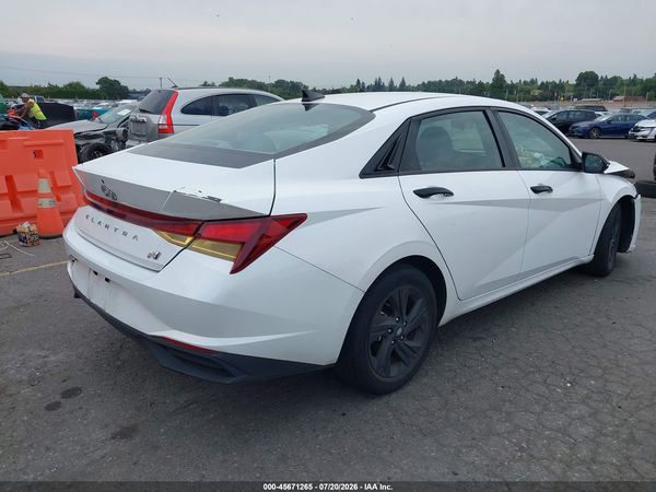 2022 HYUNDAI ELANTRA SEL