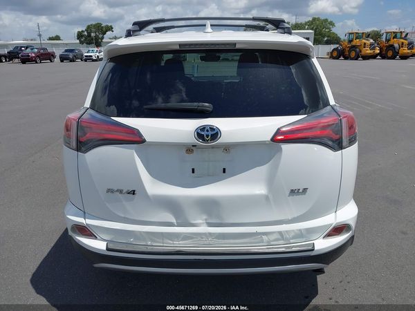 2018 TOYOTA RAV4 XLE