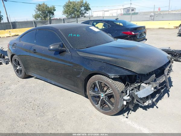 2019 BMW M4 CS