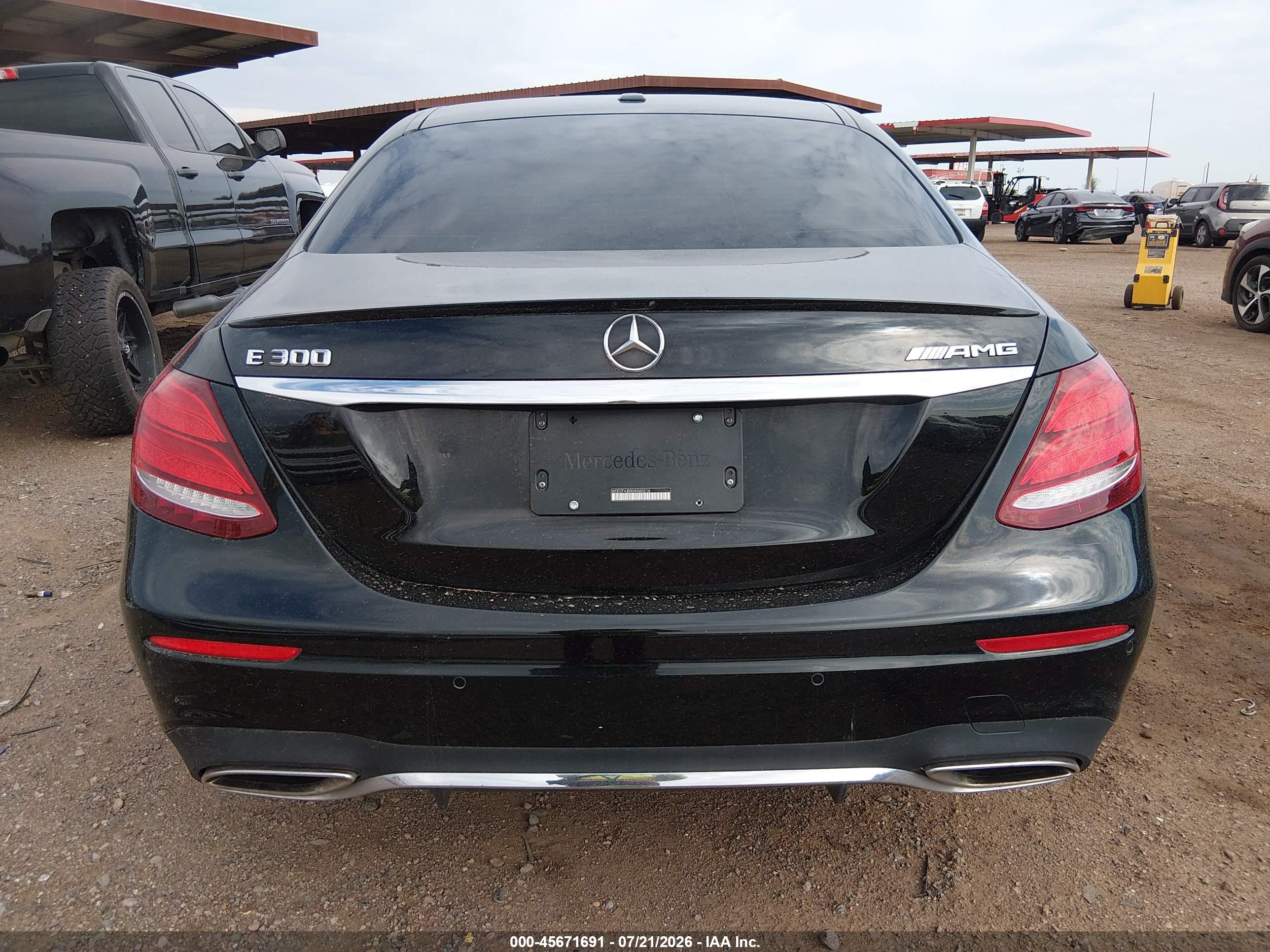 2017 MERCEDES-BENZ E 300 E300