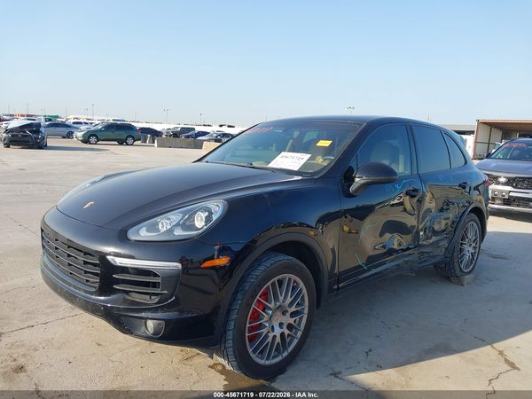 2015 PORSCHE CAYENNE S