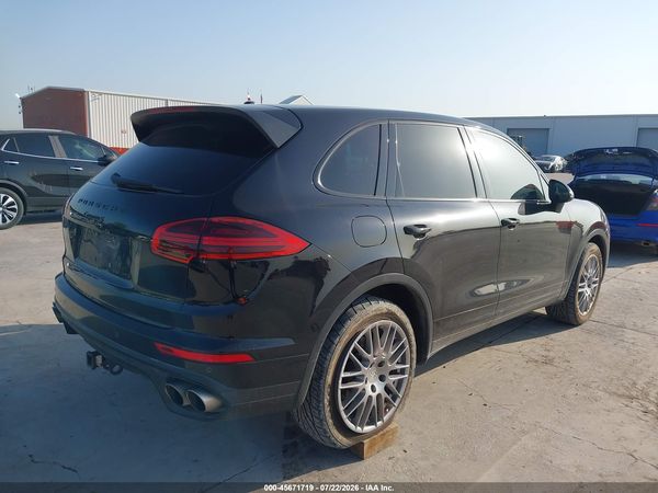 2015 PORSCHE CAYENNE S
