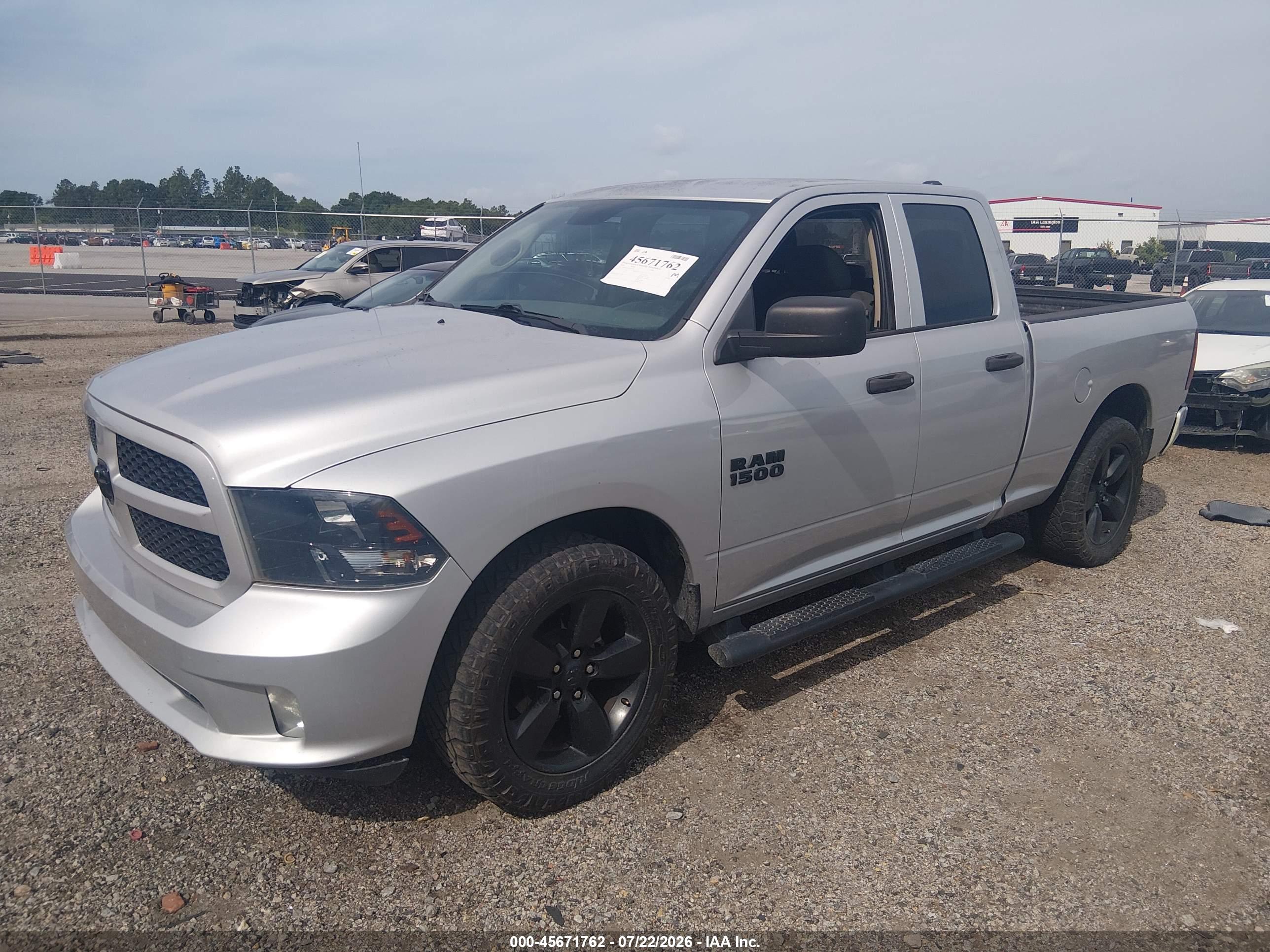 2018 RAM 1500 EXPRESS  4X2 6'4 BOX