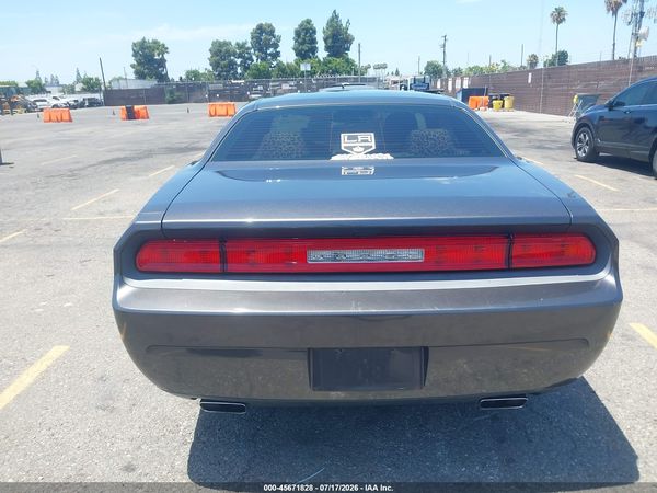 2014 DODGE CHALLENGER SXT