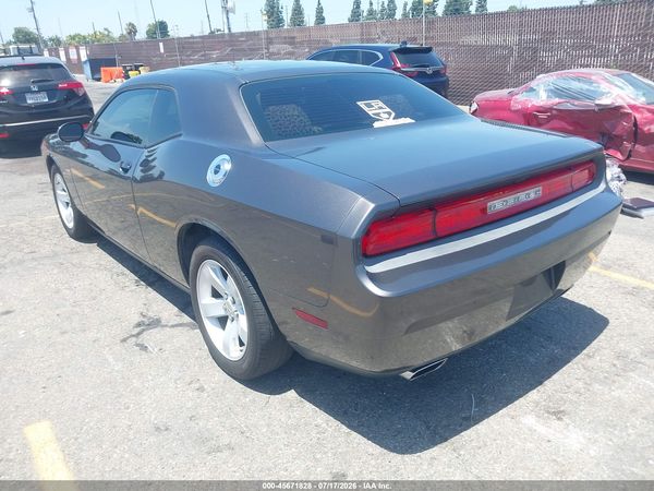 2014 DODGE CHALLENGER SXT