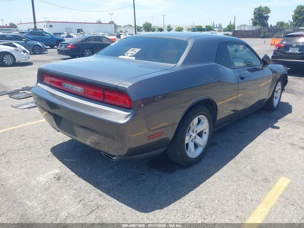 2014 DODGE CHALLENGER SXT