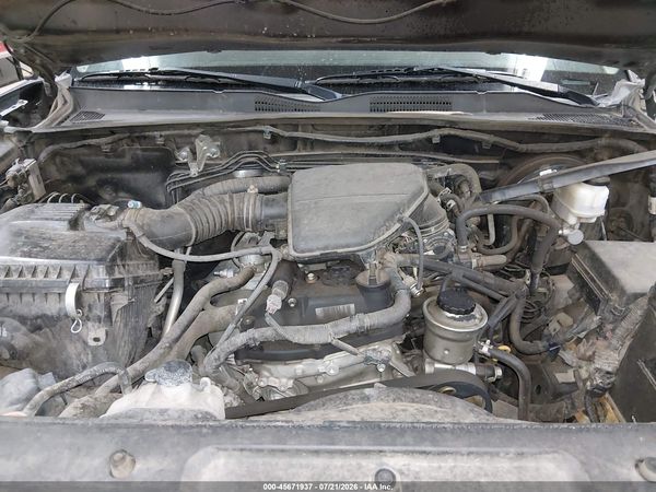 2018 TOYOTA TACOMA SR