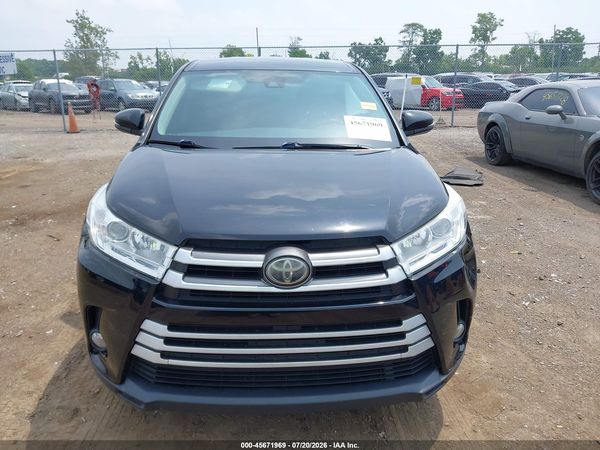 2017 TOYOTA HIGHLANDER LE PLUS