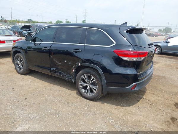 2017 TOYOTA HIGHLANDER LE PLUS
