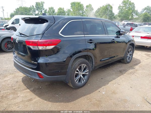 2017 TOYOTA HIGHLANDER LE PLUS