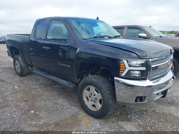 2013 CHEVROLET SILVERADO 1500 LT — I1