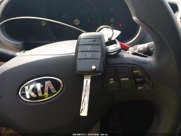 2016 KIA SPORTAGE LX
