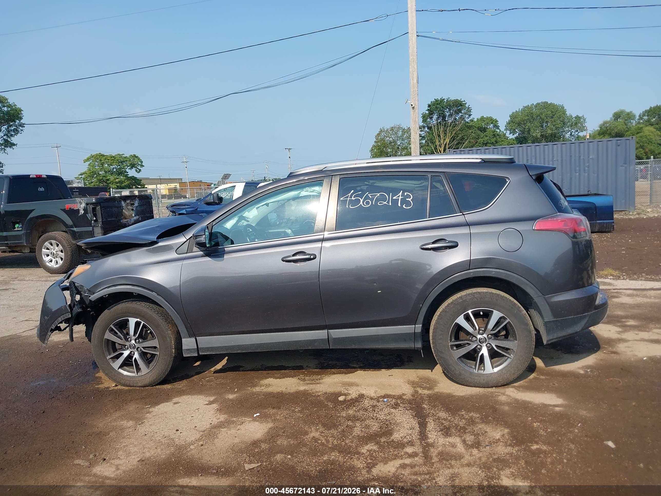 2016 TOYOTA RAV4 XLE
