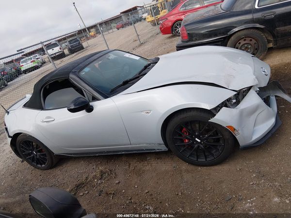 2017 MAZDA MX-5 MIATA Club