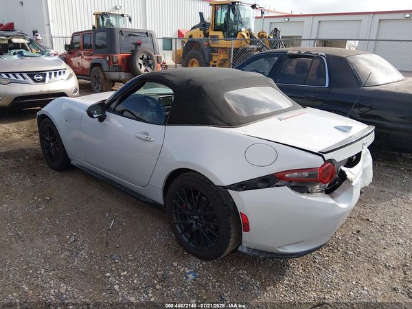 2017 MAZDA MX-5 MIATA Club