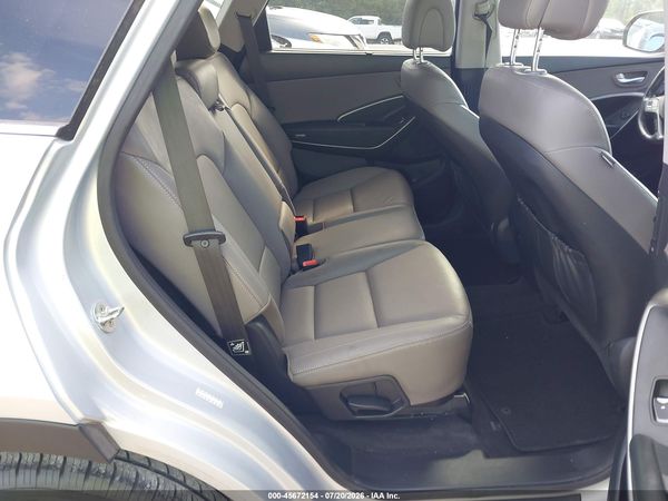 2018 HYUNDAI SANTA FE SE
