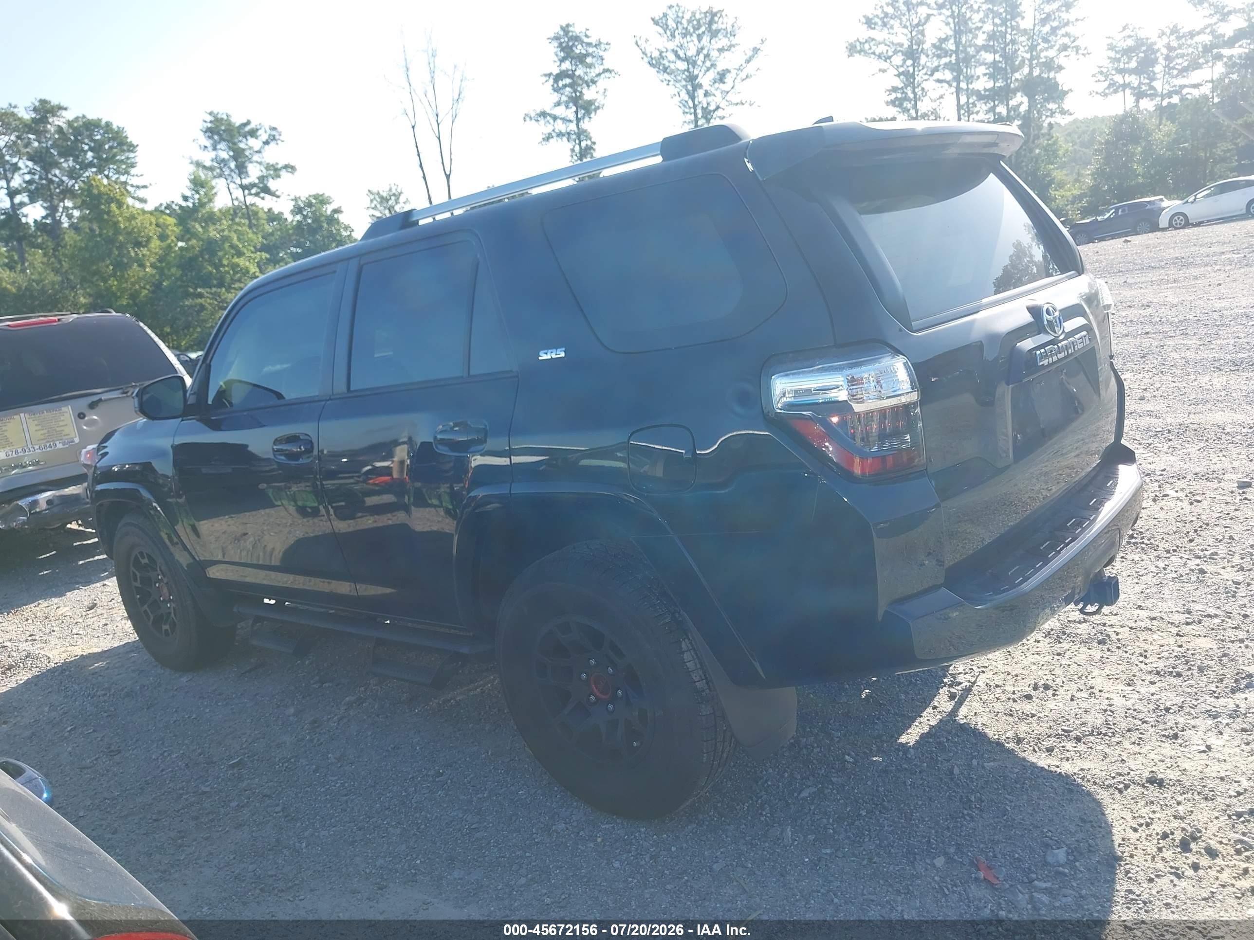 2022 TOYOTA 4RUNNER SR5