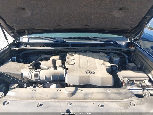 2022 TOYOTA 4RUNNER SR5