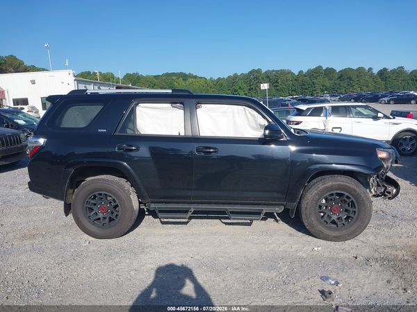 2022 TOYOTA 4RUNNER SR5