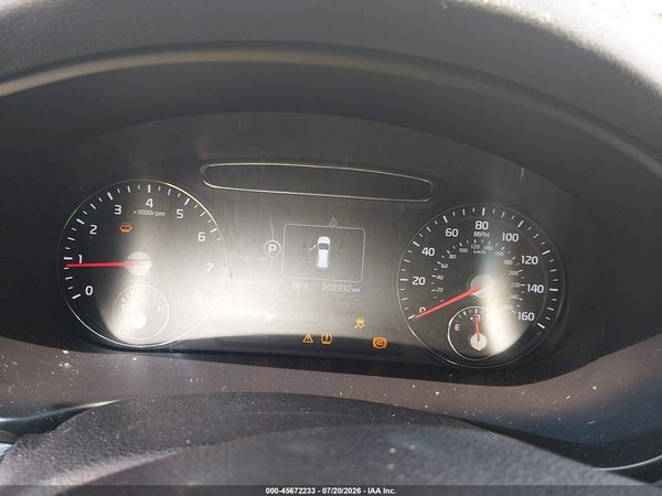 2017 KIA SORENTO 2.4L LX