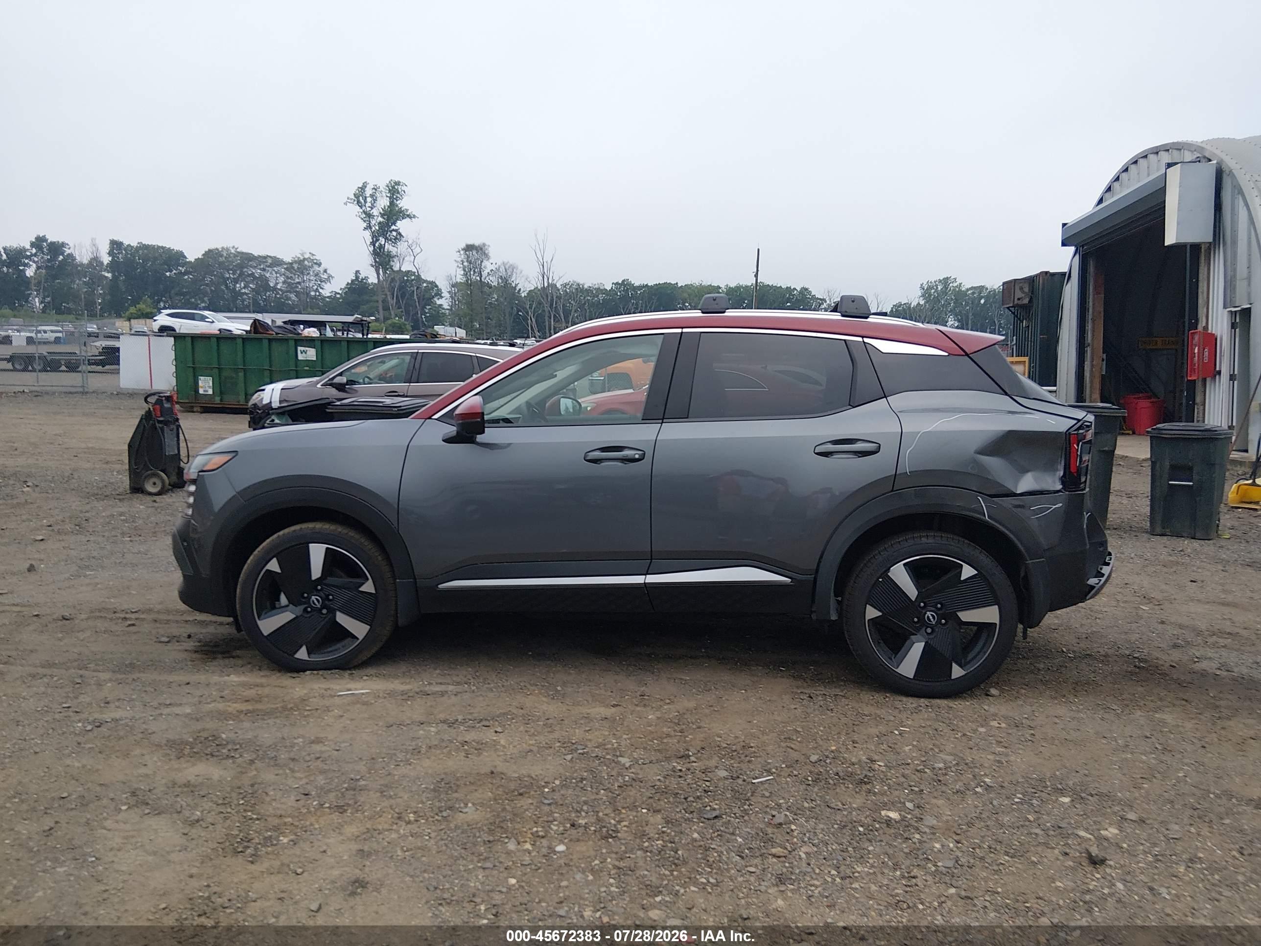 2026 NISSAN KICKS SR