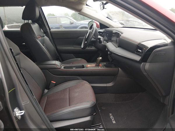 2026 NISSAN KICKS SR