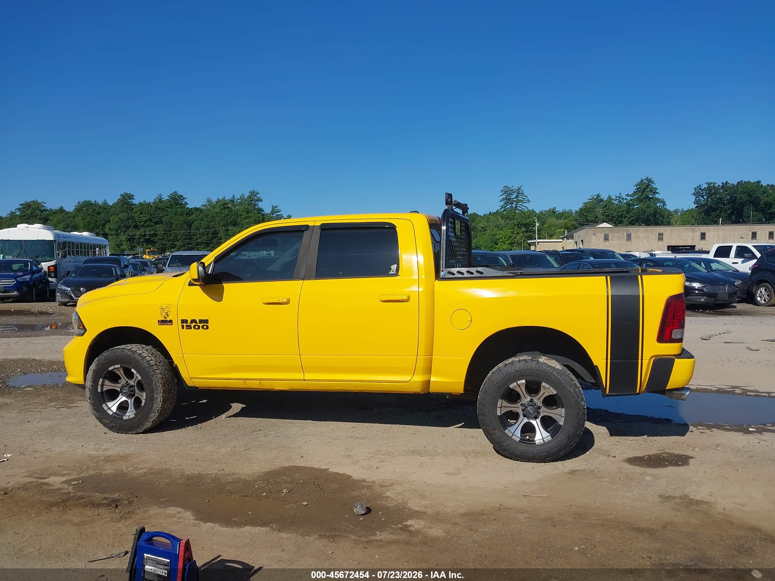 2016 RAM 1500 SPORT
