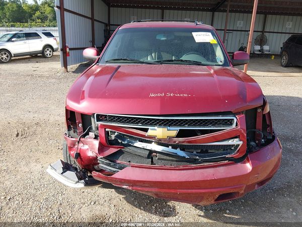 2013 CHEVROLET TAHOE LT — I10