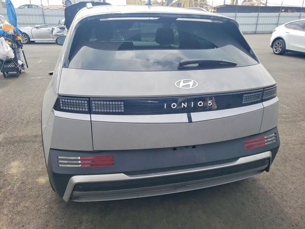2025 HYUNDAI IONIQ 5 SEL