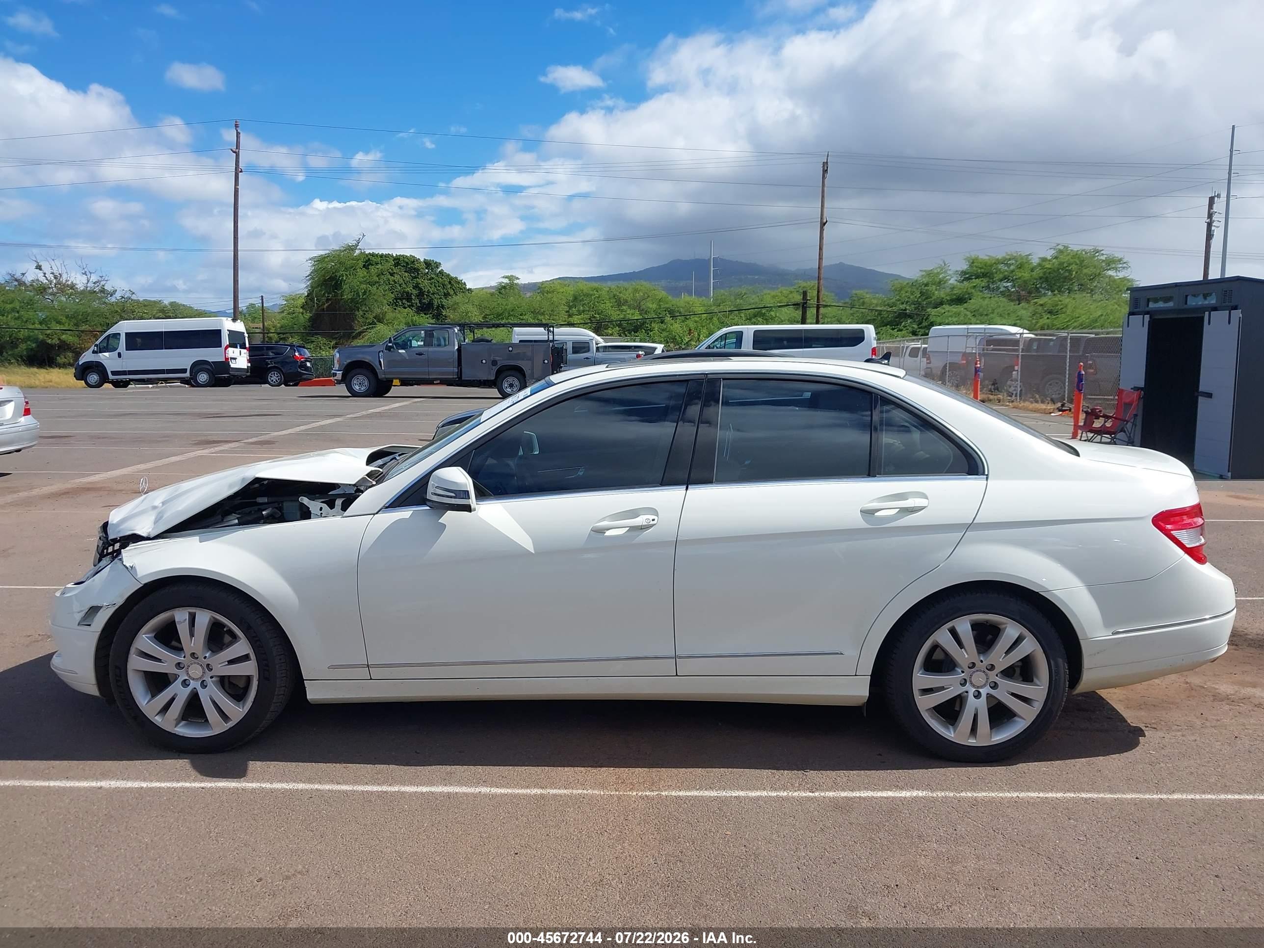 2010 MERCEDES-BENZ C 300 C300