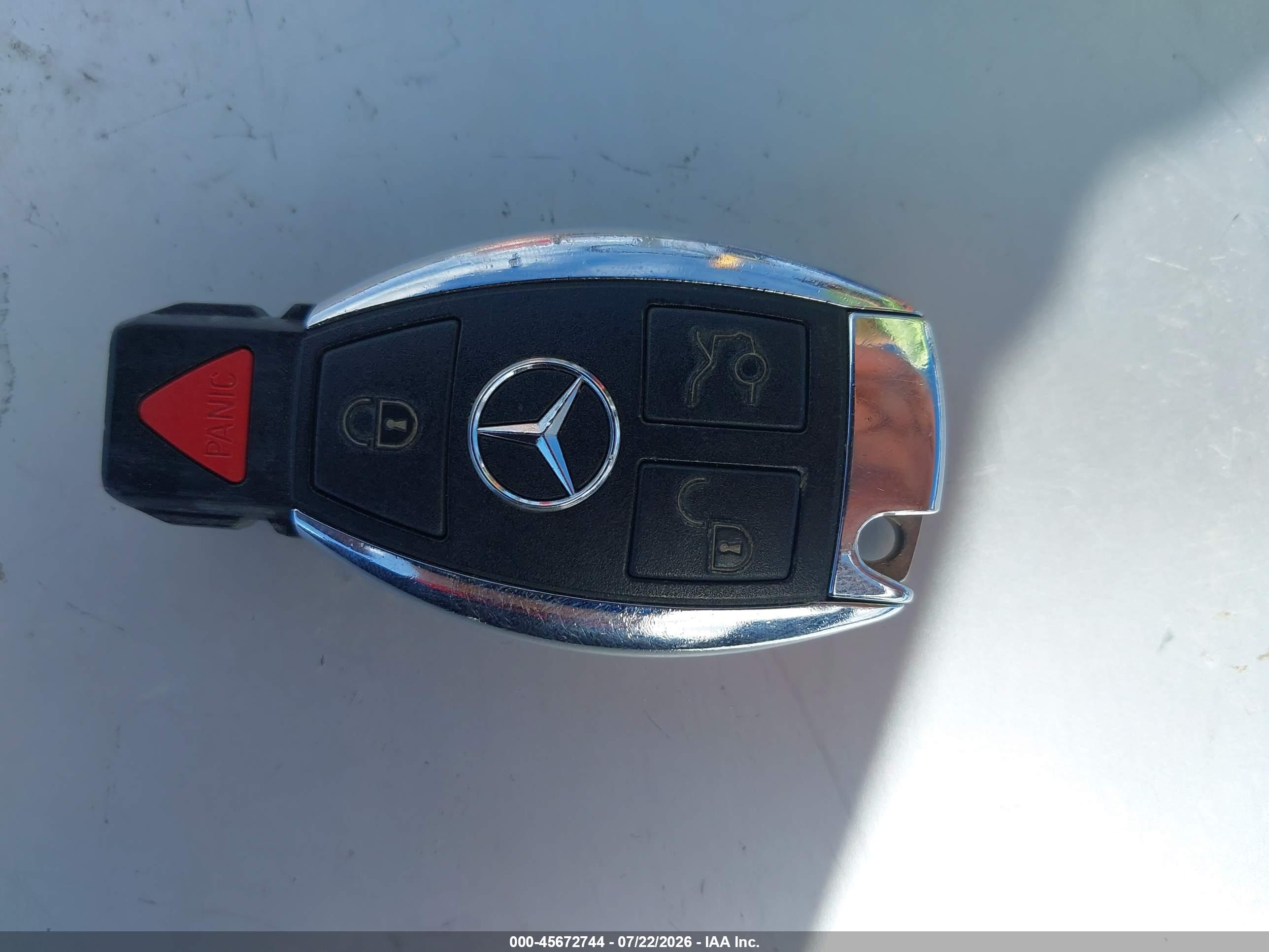 2010 MERCEDES-BENZ C 300 C300
