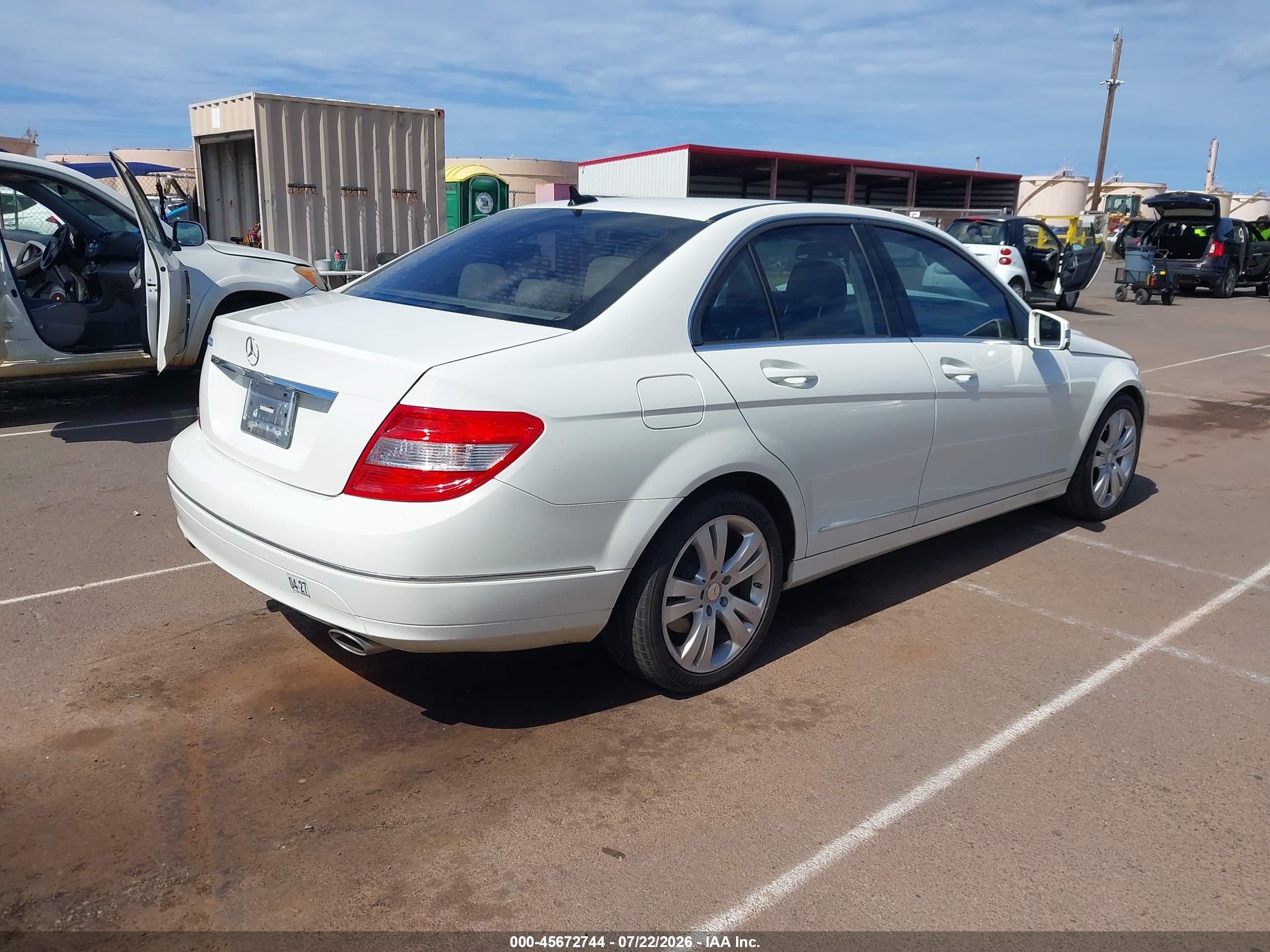 2010 MERCEDES-BENZ C 300 C300