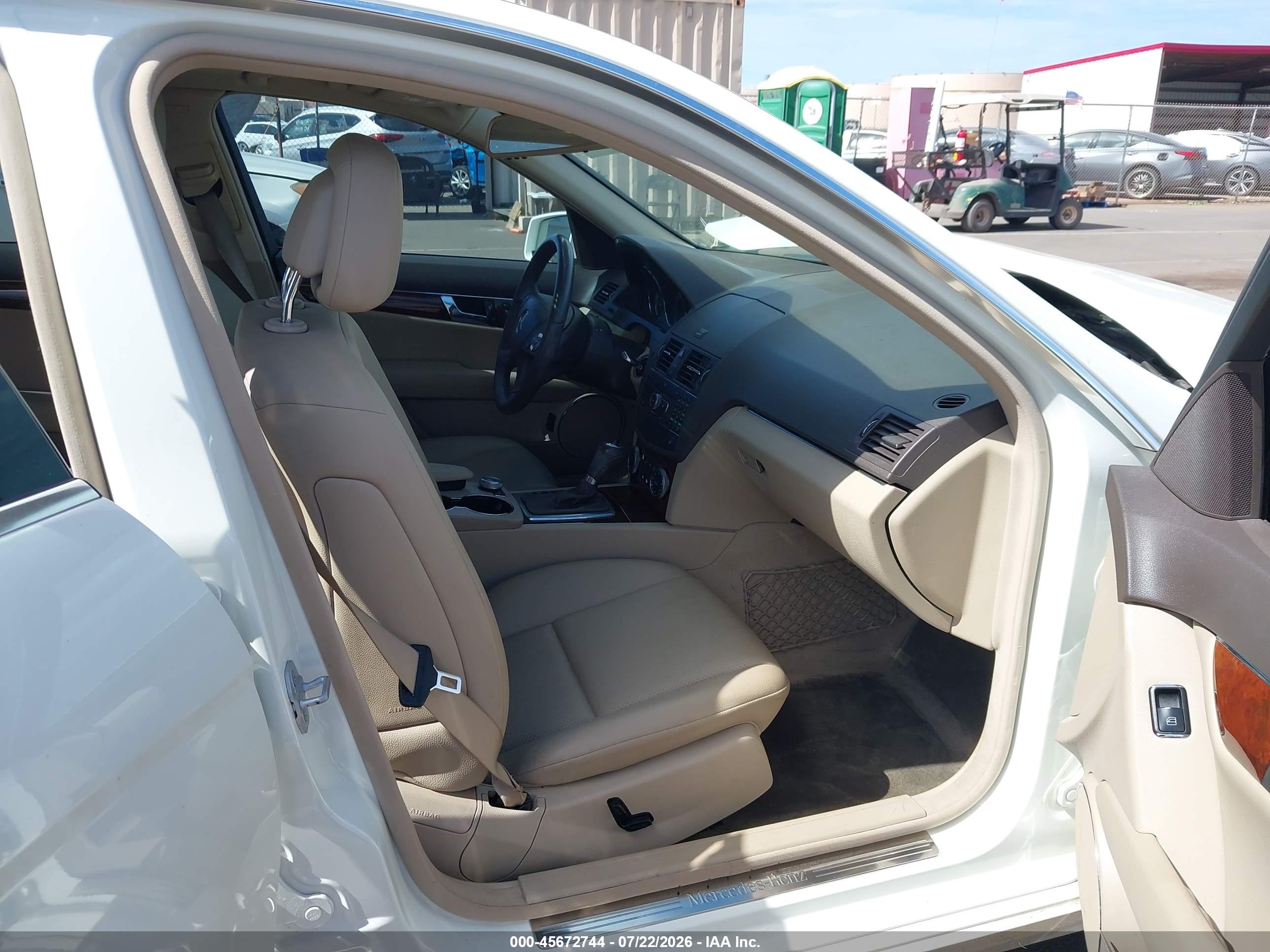2010 MERCEDES-BENZ C 300 C300