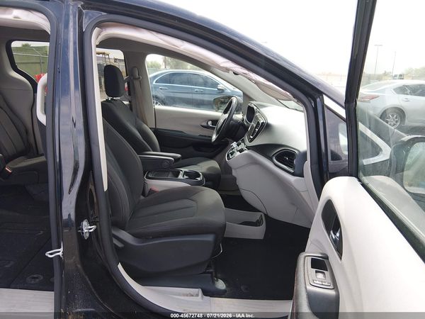 2020 CHRYSLER PACIFICA TOURING — I5
