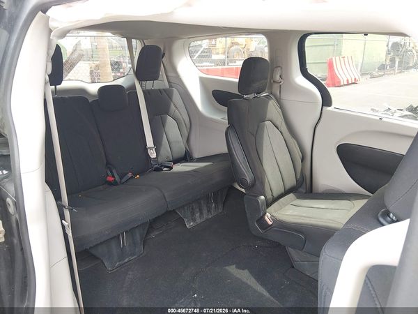 2020 CHRYSLER PACIFICA TOURING — I8