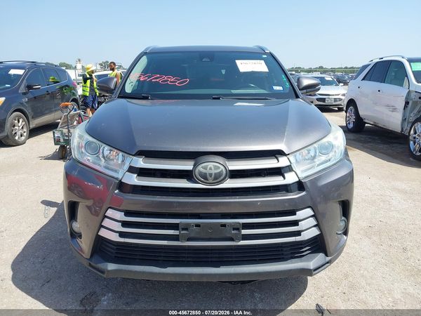 2018 TOYOTA HIGHLANDER XLE
